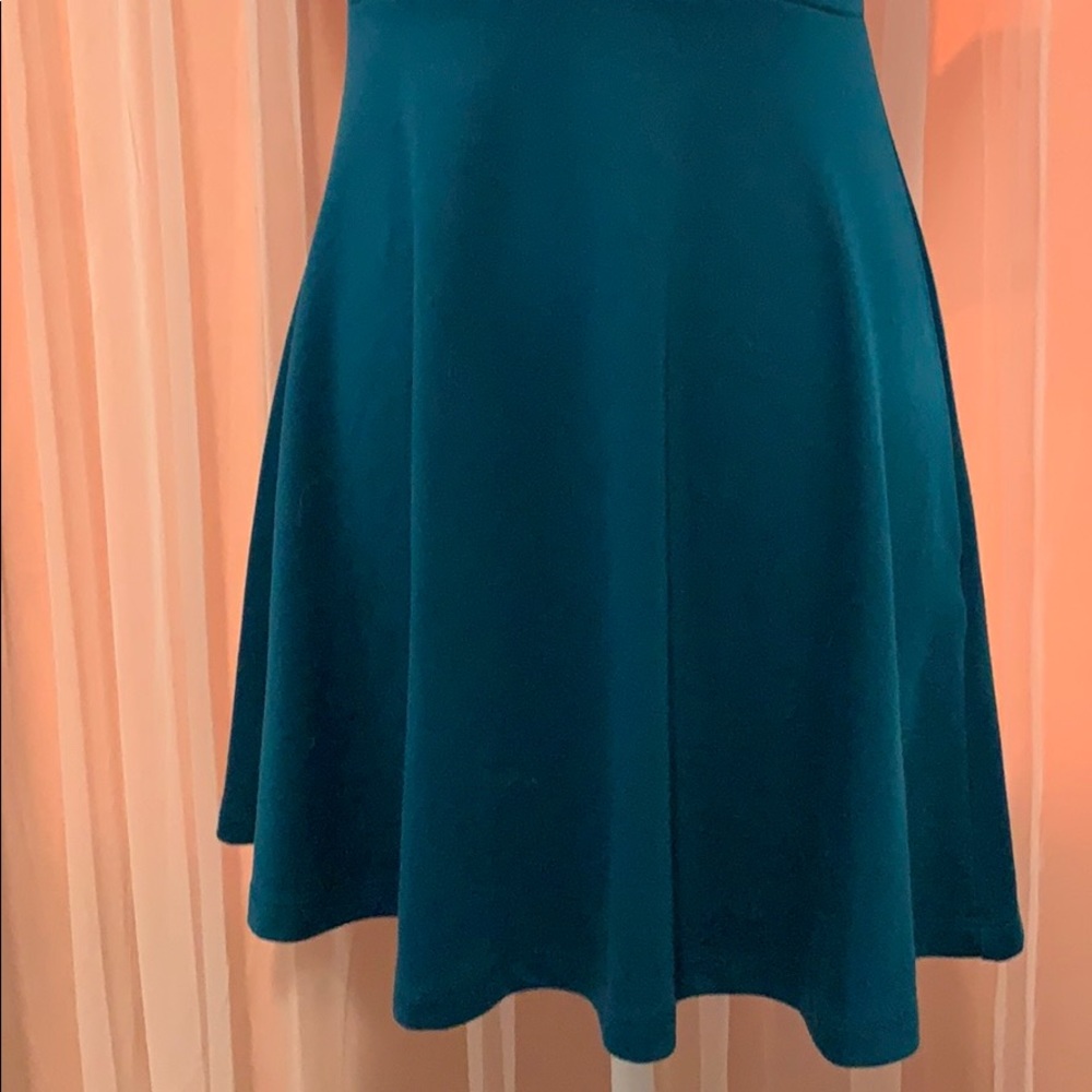 Dress - Picture 3 of 6